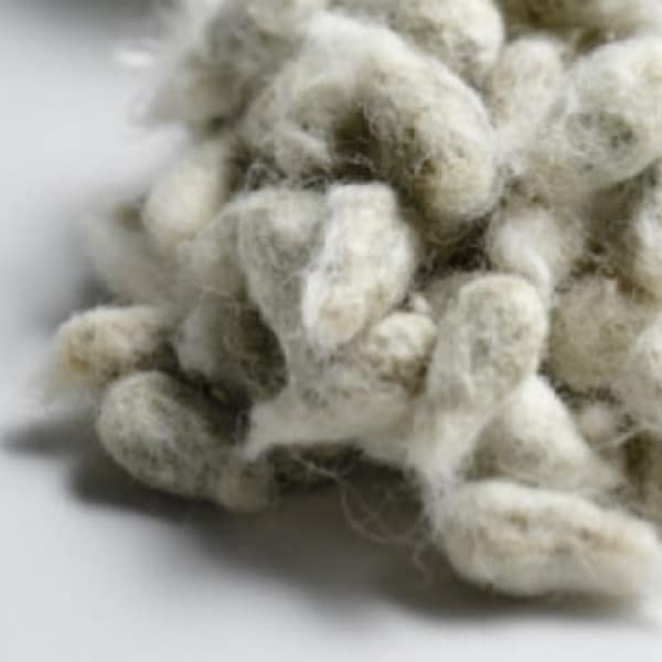 使い終わったら土に還る環境負荷の少ない繊維です。